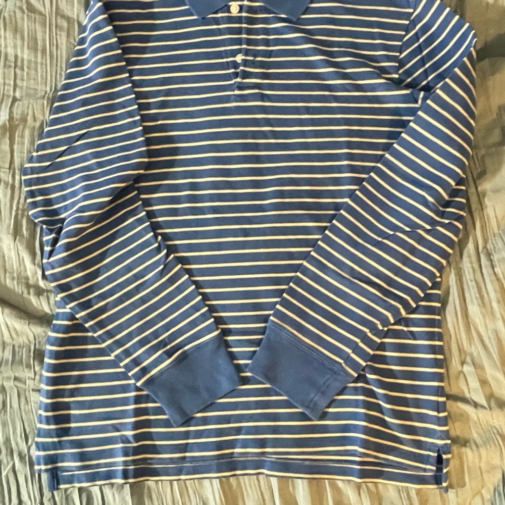 Bundle of 3 GAP shirts. - Picture 6 of 12